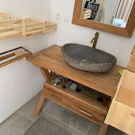 Maison Familiale En Bord De Villa