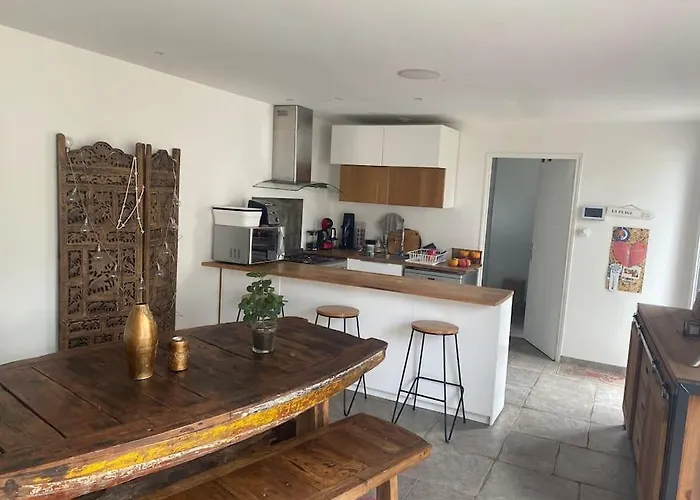 Maison Familiale En Bord De Villa *