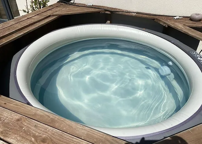 Maison Familiale En Bord De *